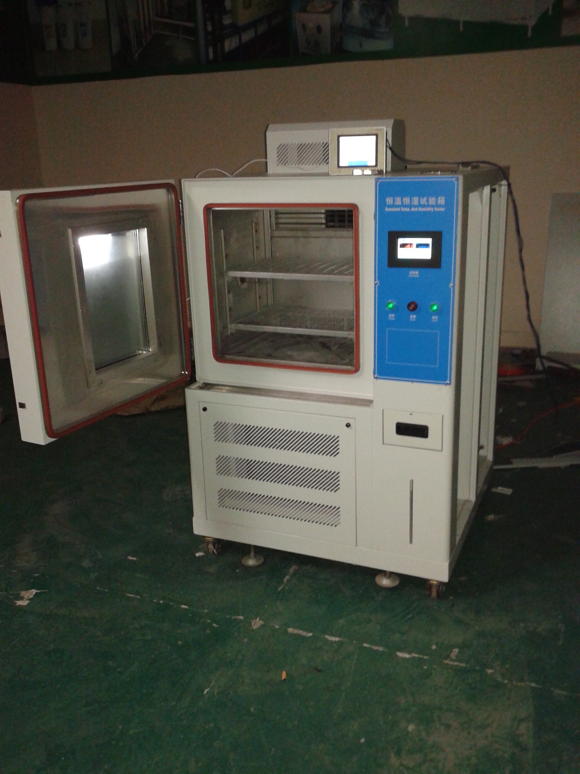 風(fēng)冷型恒溫恒濕機細(xì)節(jié)圖